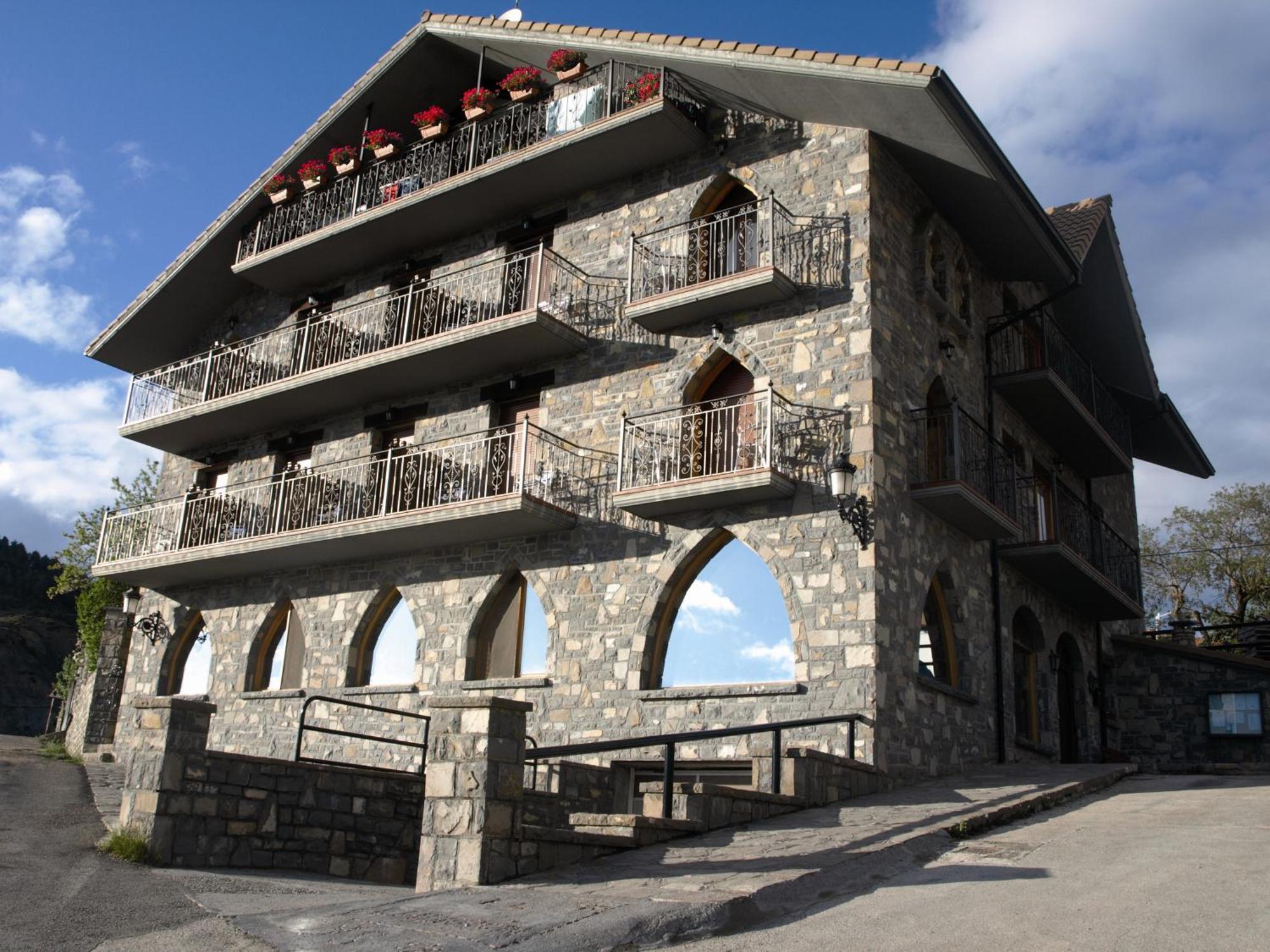 El Churron Larres Exterior photo